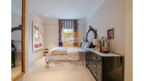 Apartamento T4 para Venda em Lordelo do Ouro e Massarelos