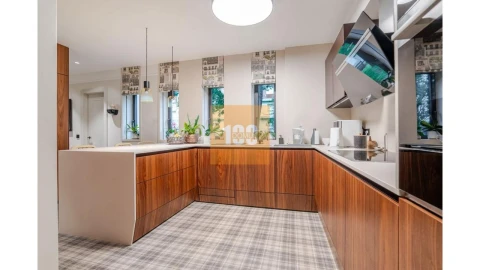 Apartamento T4 para Venda em Lordelo do Ouro e Massarelos