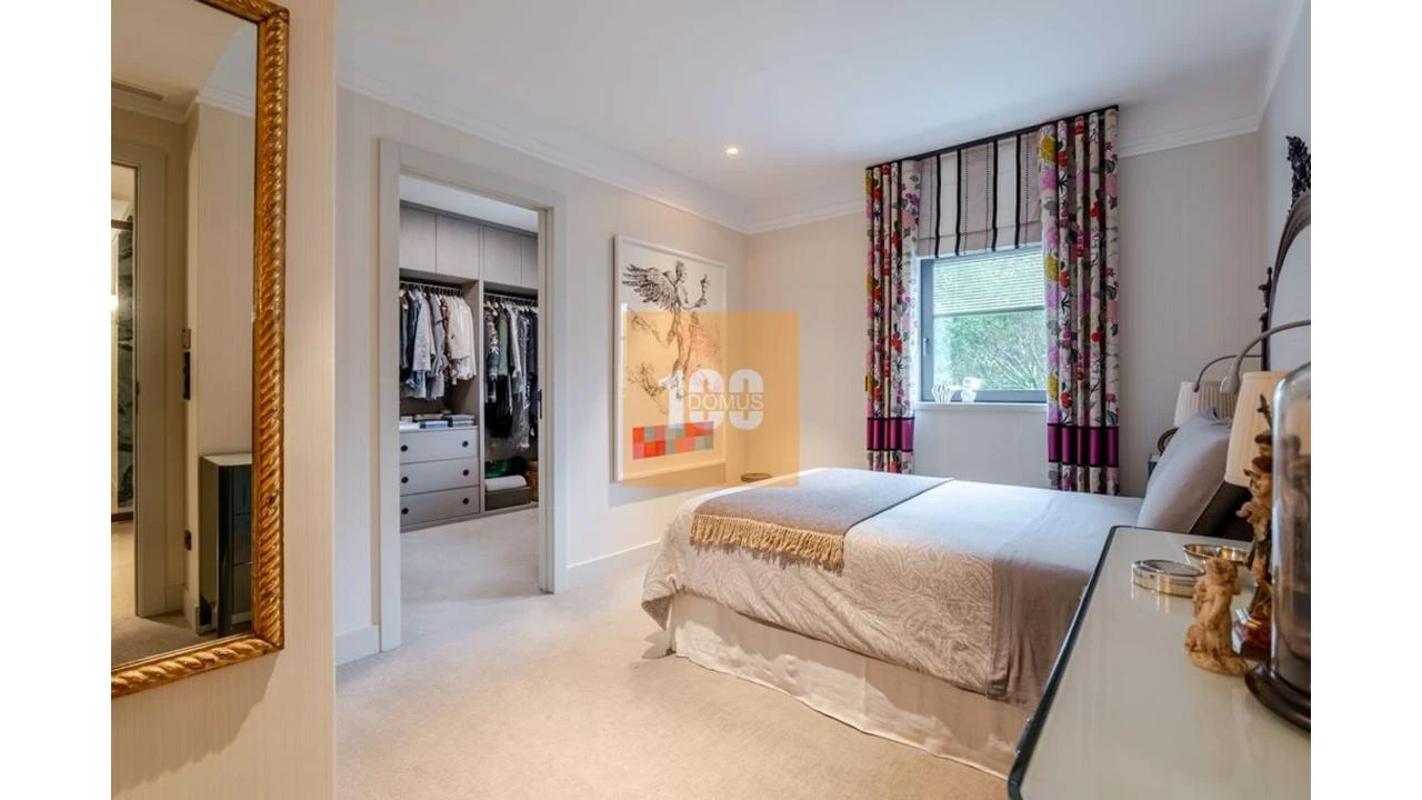 Apartamento T4 para Venda em Lordelo do Ouro e Massarelos Foto 35