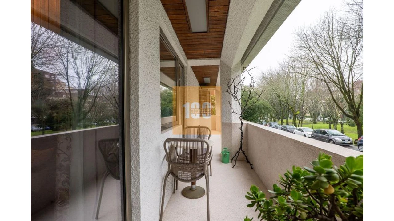 Apartamento T4 para Venda em Lordelo do Ouro e Massarelos Foto 38