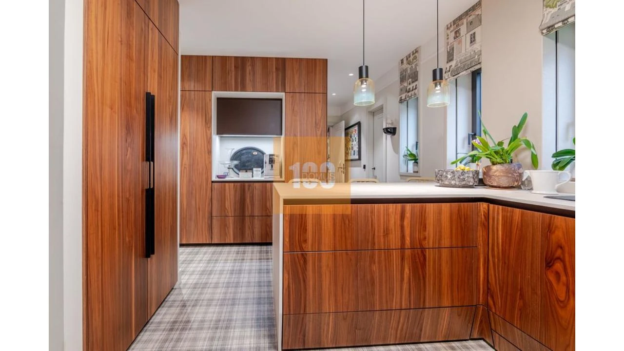 Apartamento T4 para Venda em Lordelo do Ouro e Massarelos Foto 14