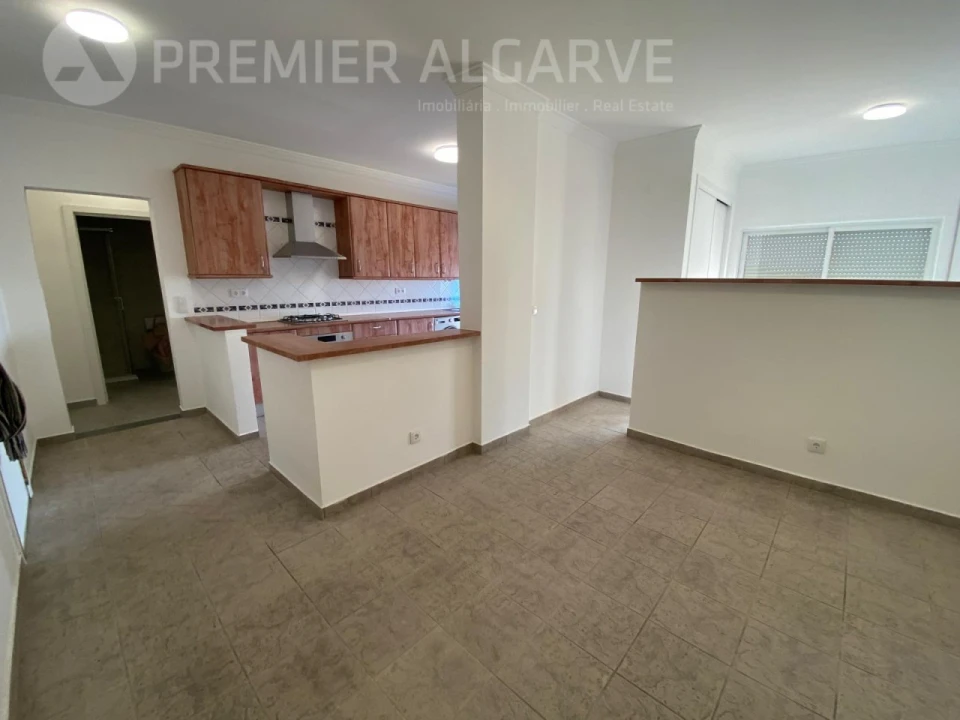 Apartamento T1 para Venda em Almancil Foto 3