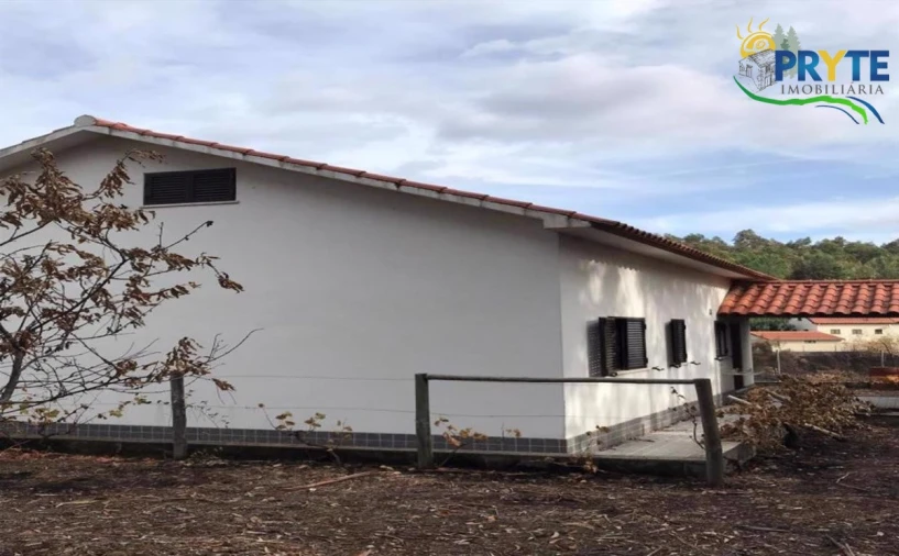 Moradia T3 para Venda em Pedrogão Pequeno