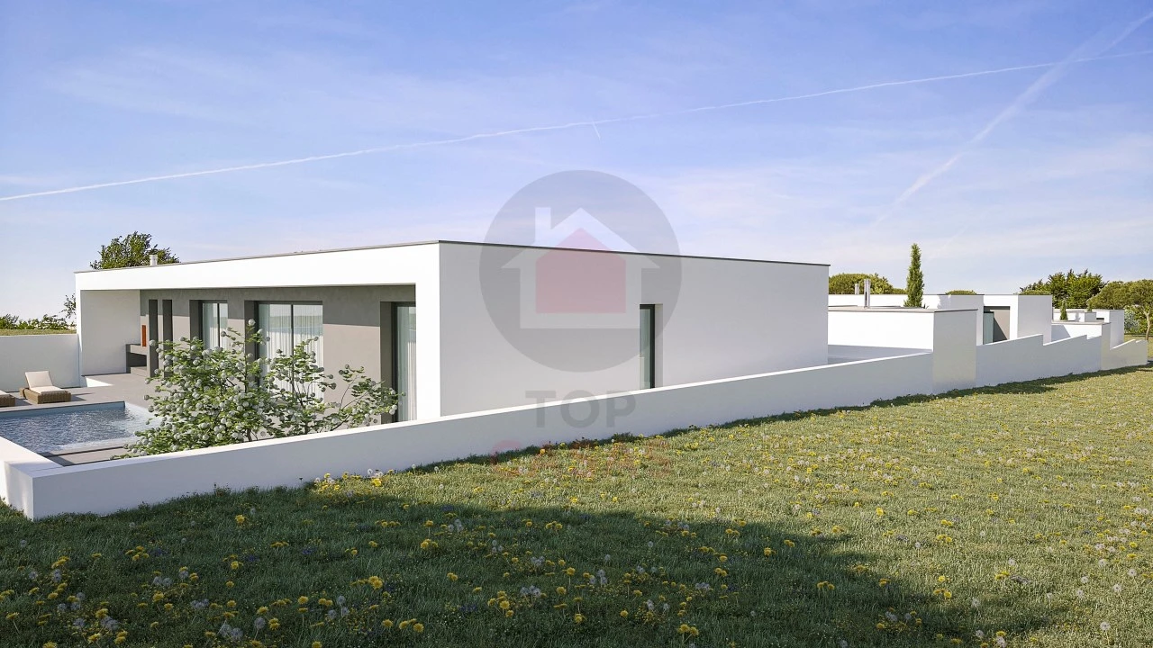 Moradia T4 para Venda em Nadadouro Foto 2