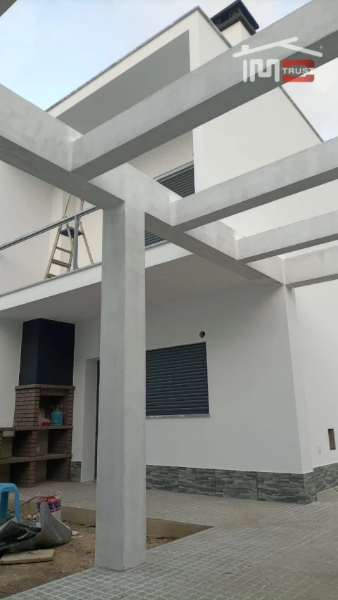 Moradia T3 para Venda em Fernao Ferro