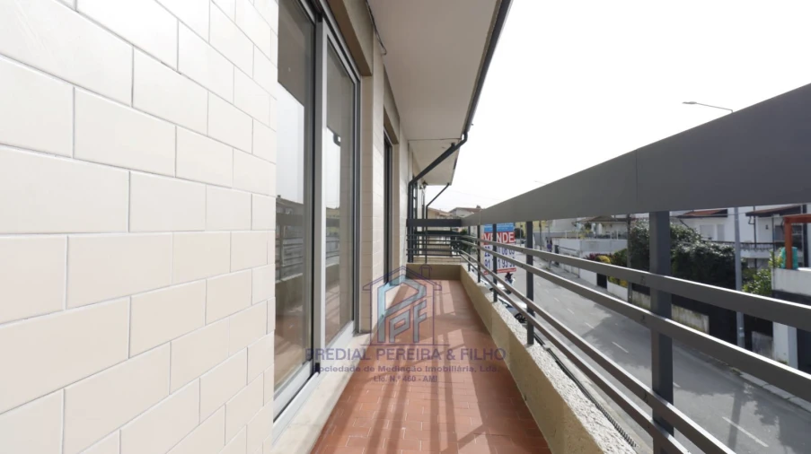 Apartamento T5 para Venda em Cidade da Maia Foto 20