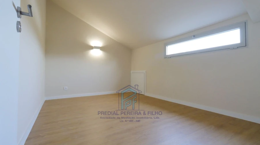 Apartamento T5 para Venda em Cidade da Maia Foto 26