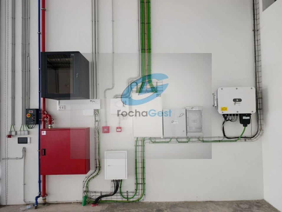 Armazém para Arrendamento em Vila Nova da Telha Foto 2