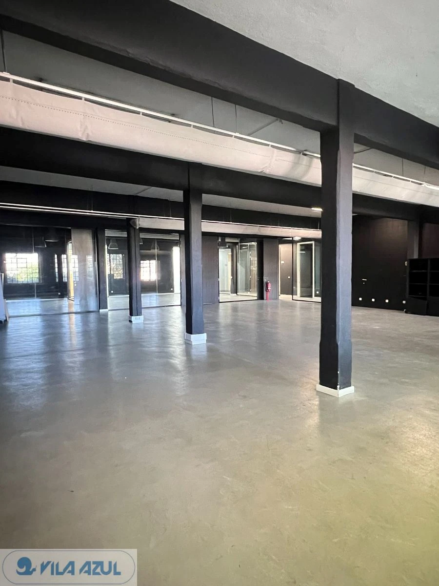 Armazém para Arrendamento em Paranhos Foto 1