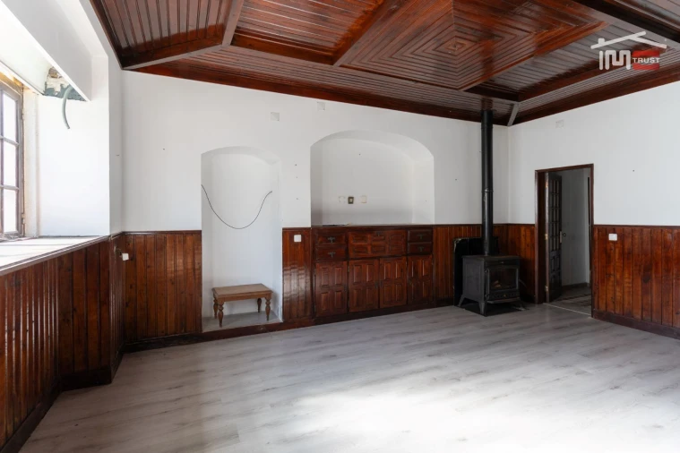 Moradia T3 para Venda em Alburitel Foto 3