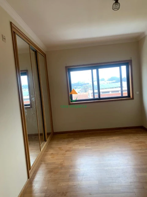 Apartamento T3 para Arrendamento em Gondomar (São Cosme), Valbom e Jovim