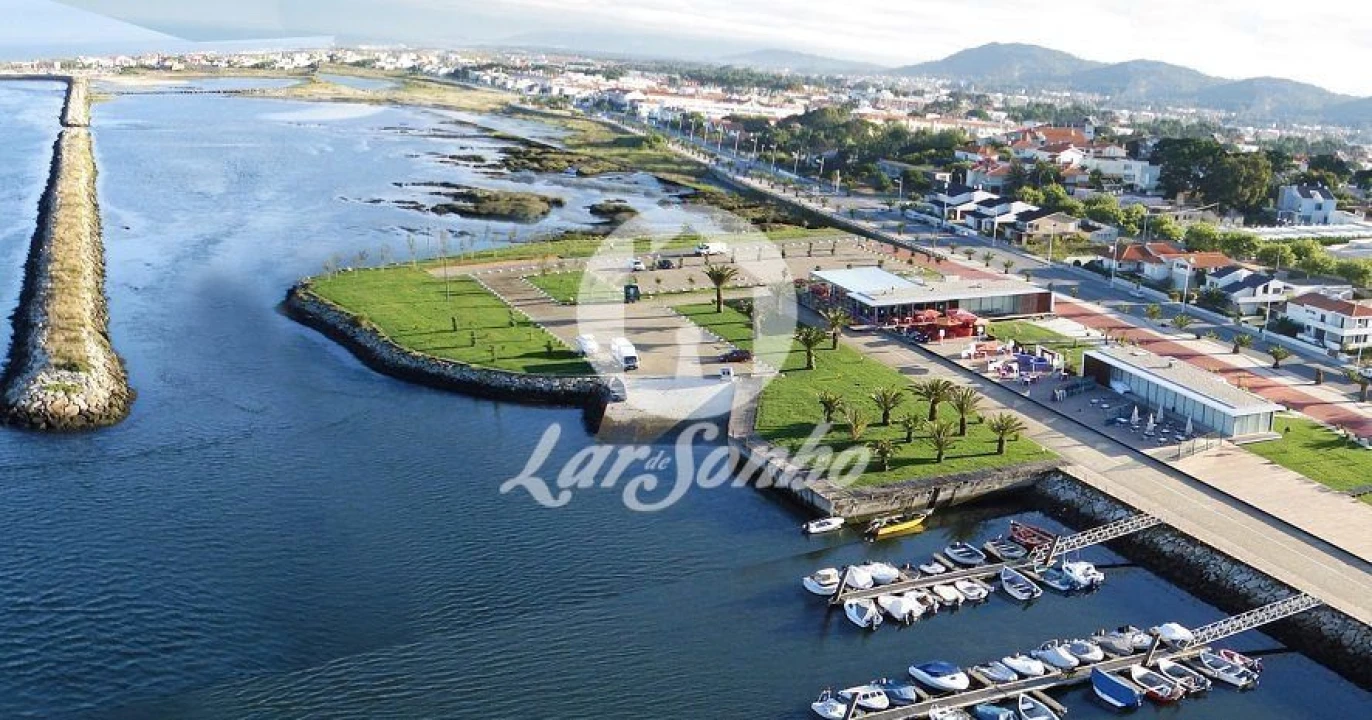 Terreno para Venda em Gemeses Foto 16