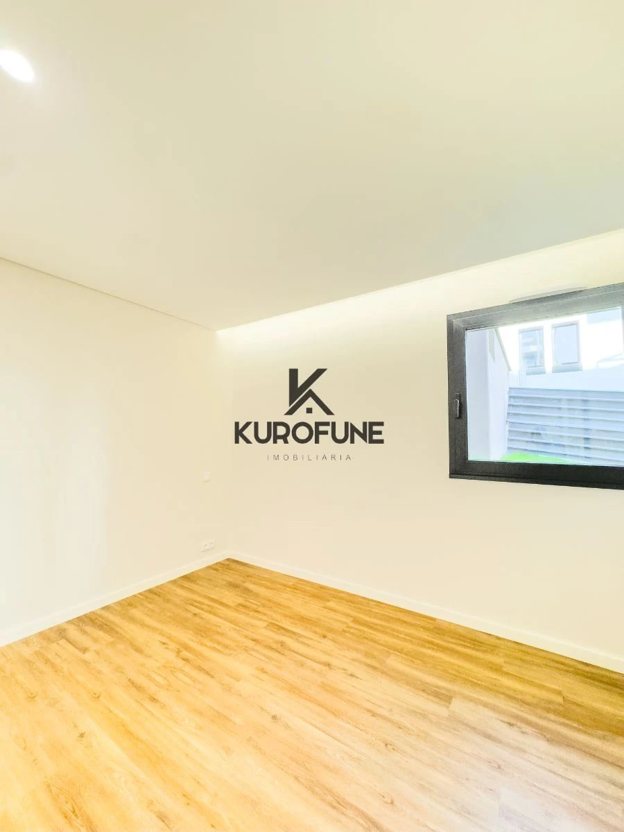 Apartamento T3 para Venda em Avintes Foto 15