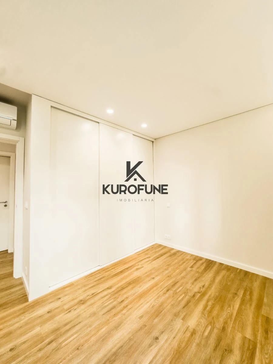 Apartamento T3 para Venda em Avintes Foto 16