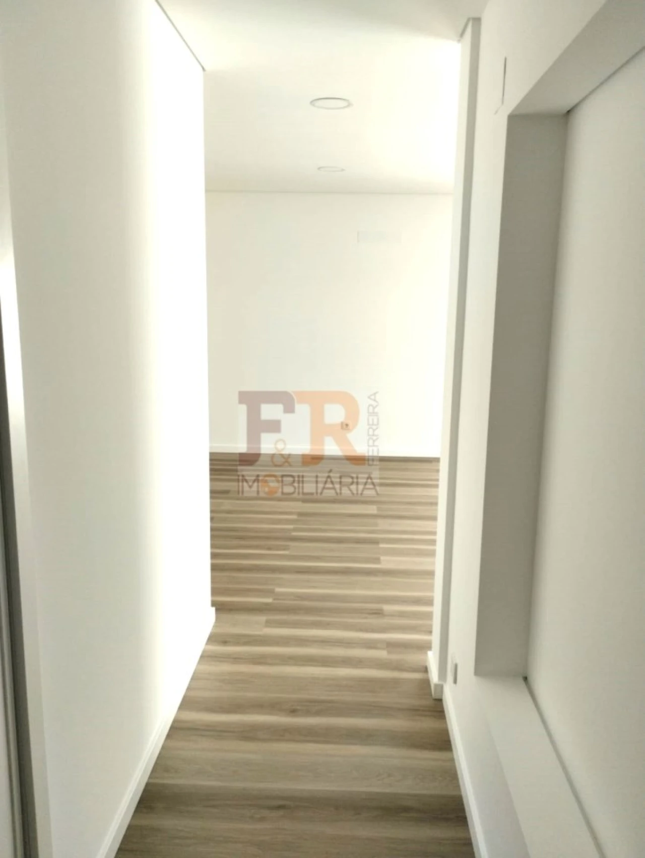 Moradia T3 para Venda em Fernao Ferro Foto 12