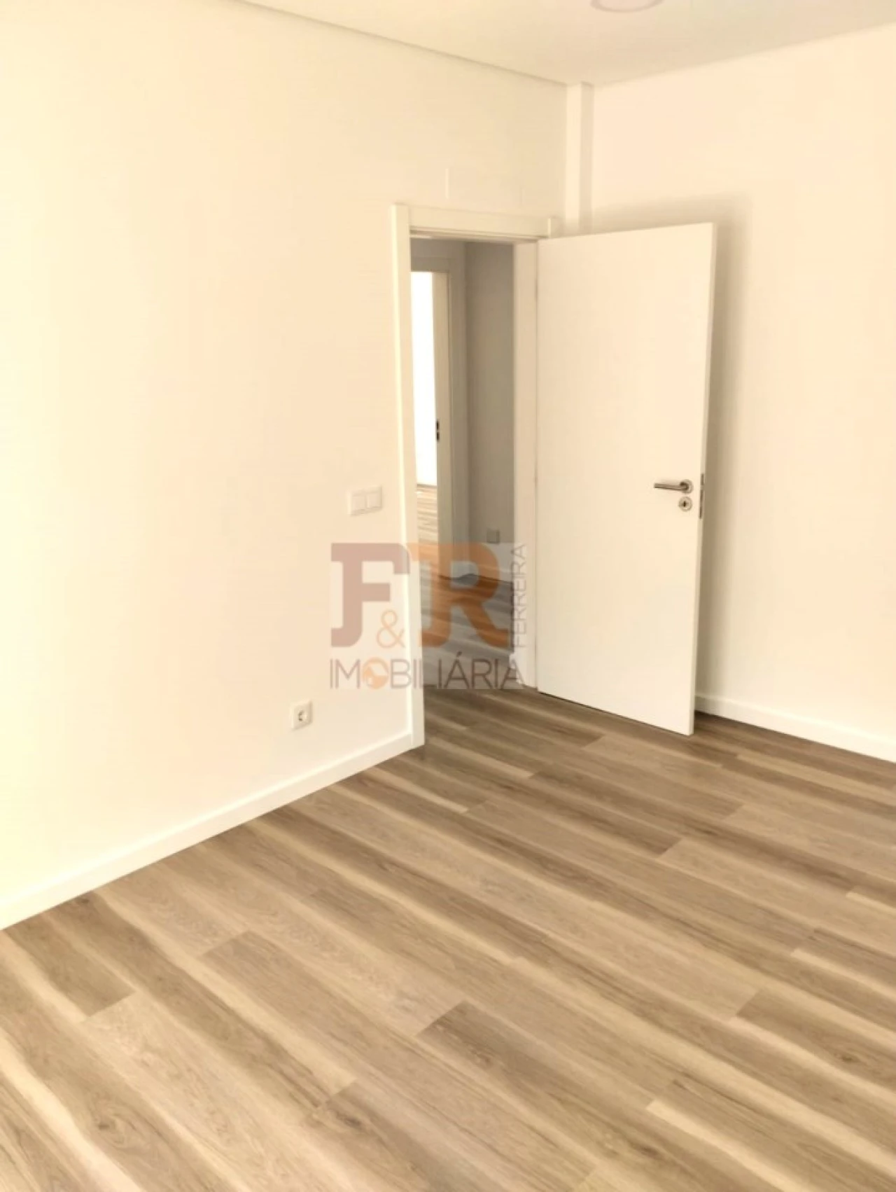 Moradia T3 para Venda em Fernao Ferro Foto 18