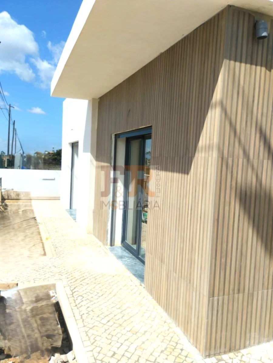 Moradia T3 para Venda em Fernao Ferro Foto 31