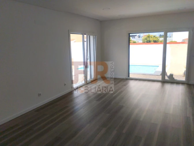 Moradia T3 para Venda em Fernao Ferro Foto 13