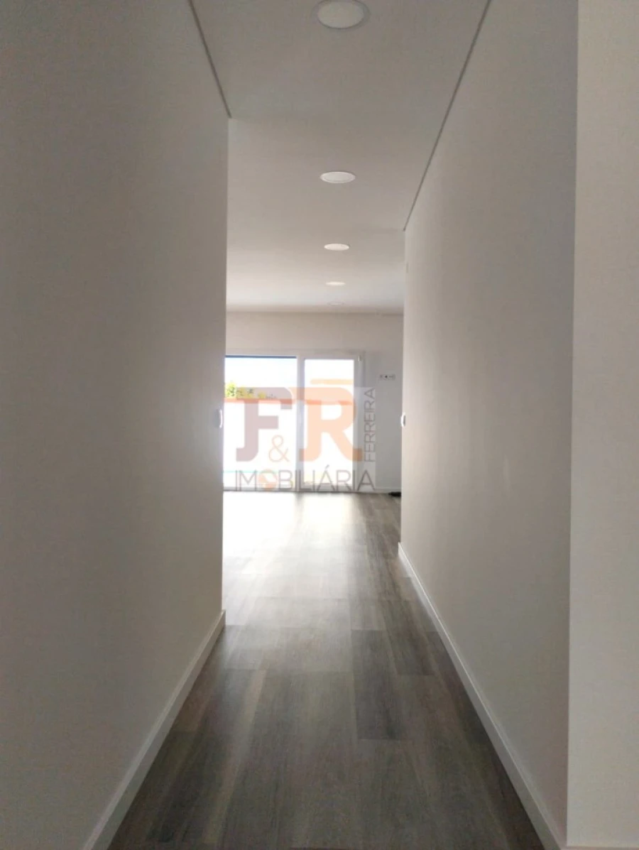 Moradia T3 para Venda em Fernao Ferro Foto 19