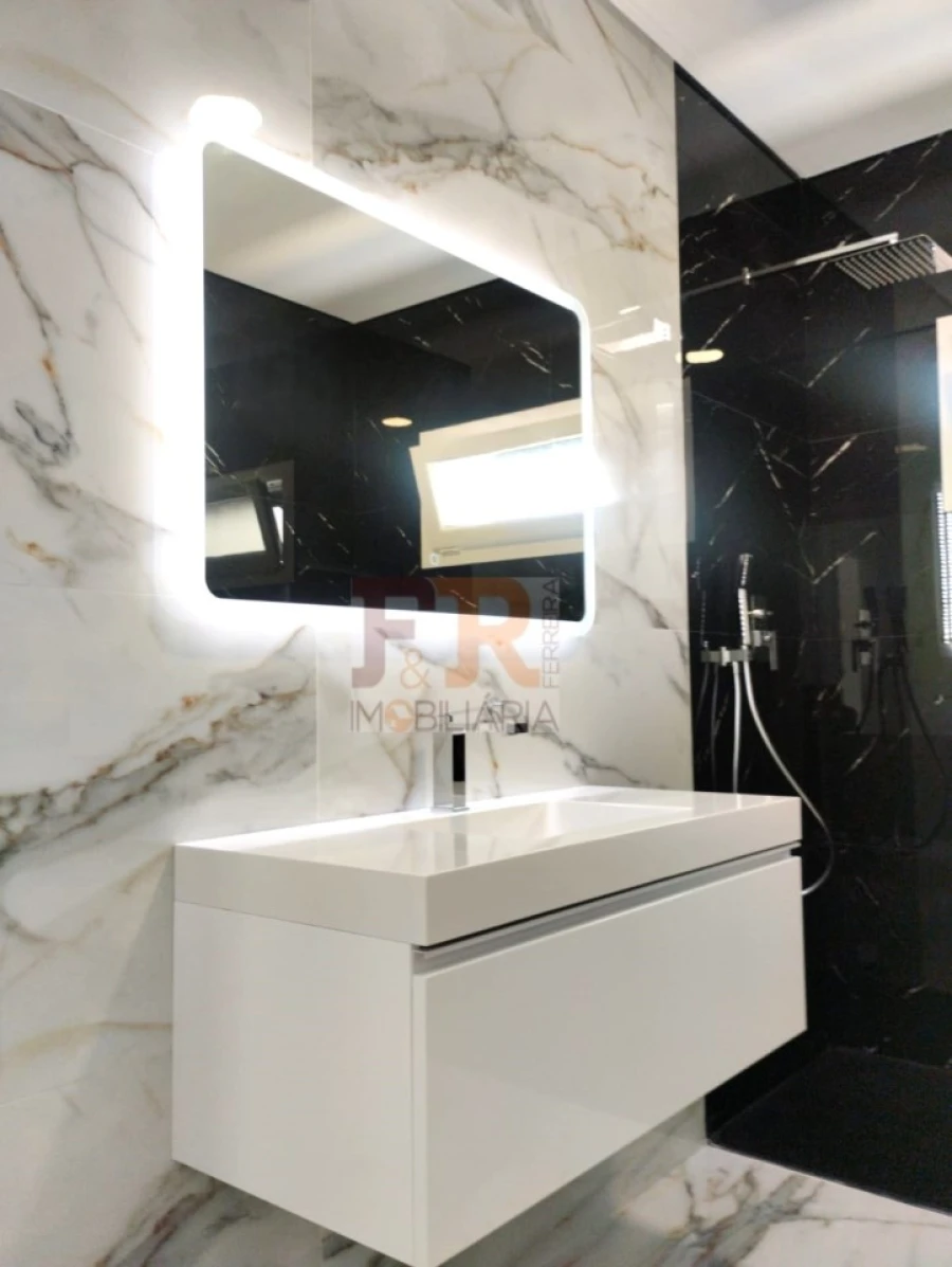 Moradia T3 para Venda em Fernao Ferro Foto 14