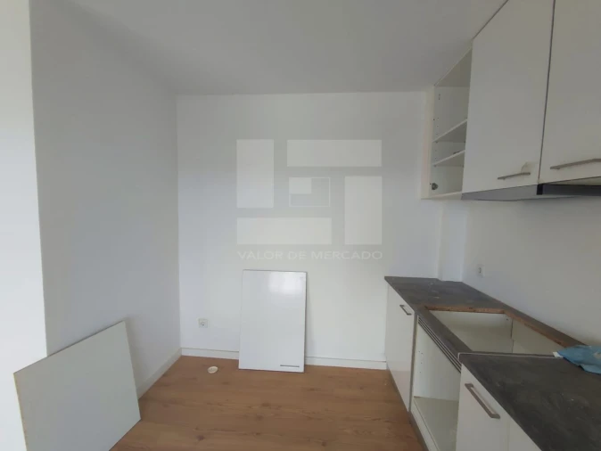 Apartamento T3 para Venda em Oliveira de Frades, Souto de Lafões e Sejães Foto 5