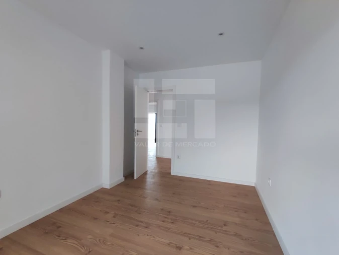 Apartamento T3 para Venda em Oliveira de Frades, Souto de Lafões e Sejães Foto 7