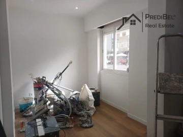 Apartamento T1 para Venda em Águas Livres