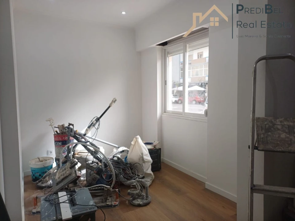 Apartamento T1 para Venda em Águas Livres Foto 6