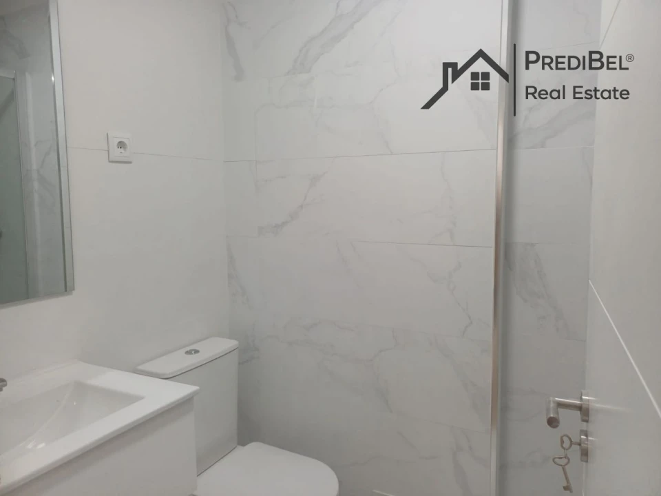 Apartamento T1 para Venda em Águas Livres Foto 9