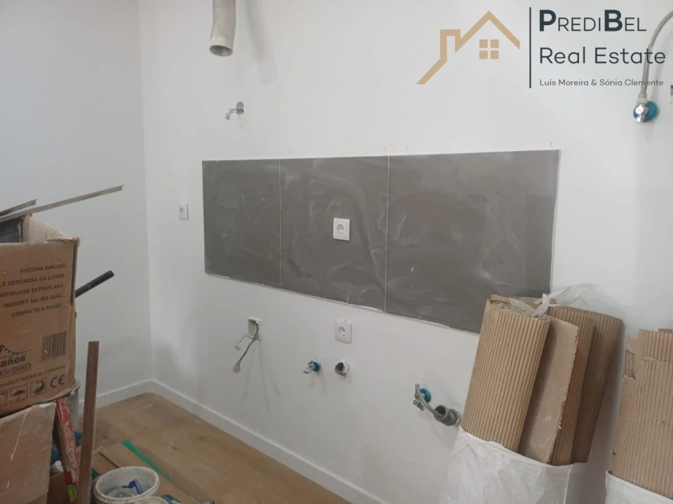 Apartamento T1 para Venda em Águas Livres Foto 8