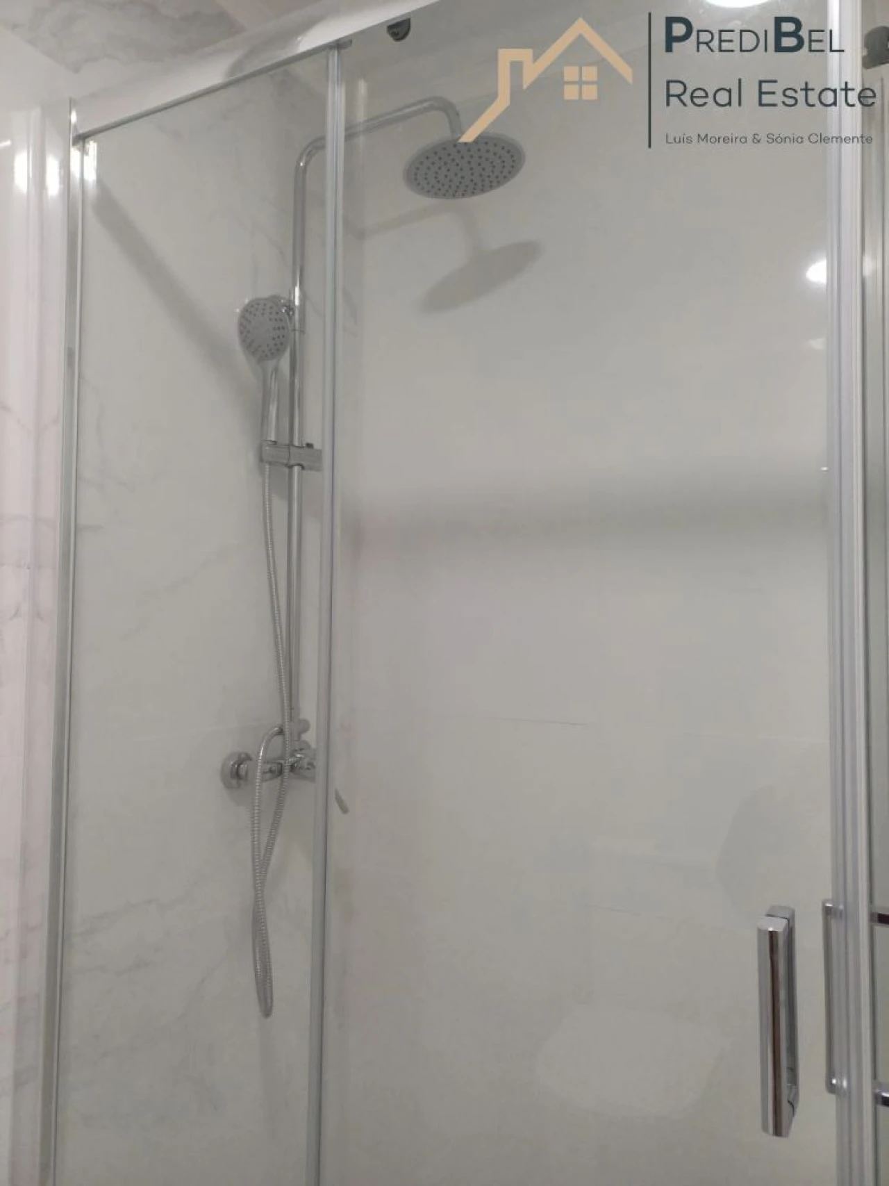 Apartamento T1 para Venda em Águas Livres Foto 11