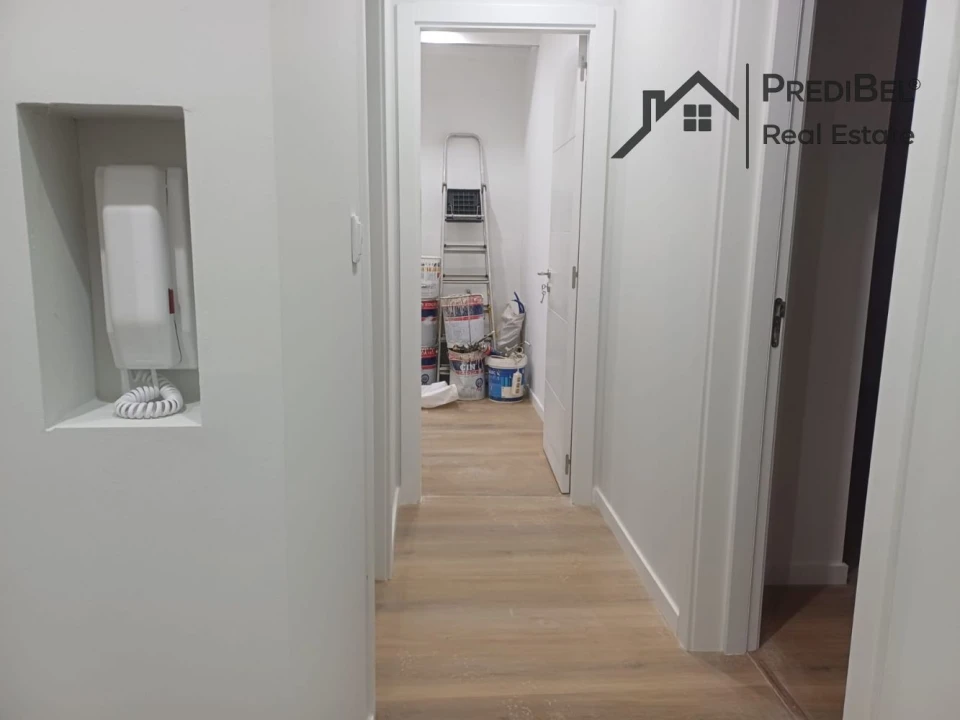 Apartamento T1 para Venda em Águas Livres Foto 4