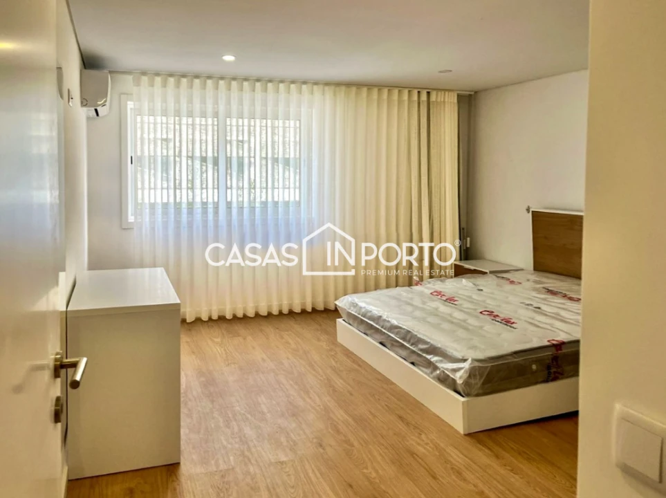 Moradia T2 para Venda em Cedofeita, Santo Ildefonso, Sé, Miragaia, São Nicolau e Vitória Foto 16