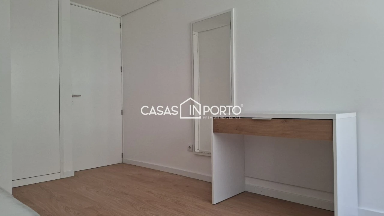 Moradia T2 para Venda em Cedofeita, Santo Ildefonso, Sé, Miragaia, São Nicolau e Vitória Foto 33