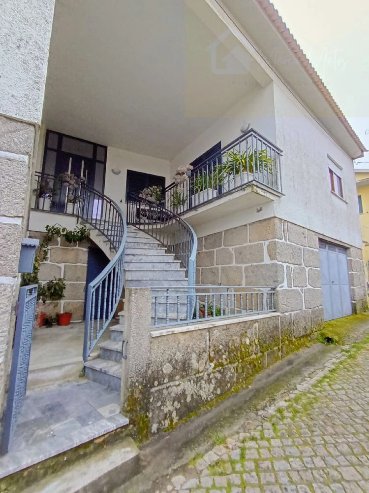 Moradia T2 para Venda em Espinho Foto 1