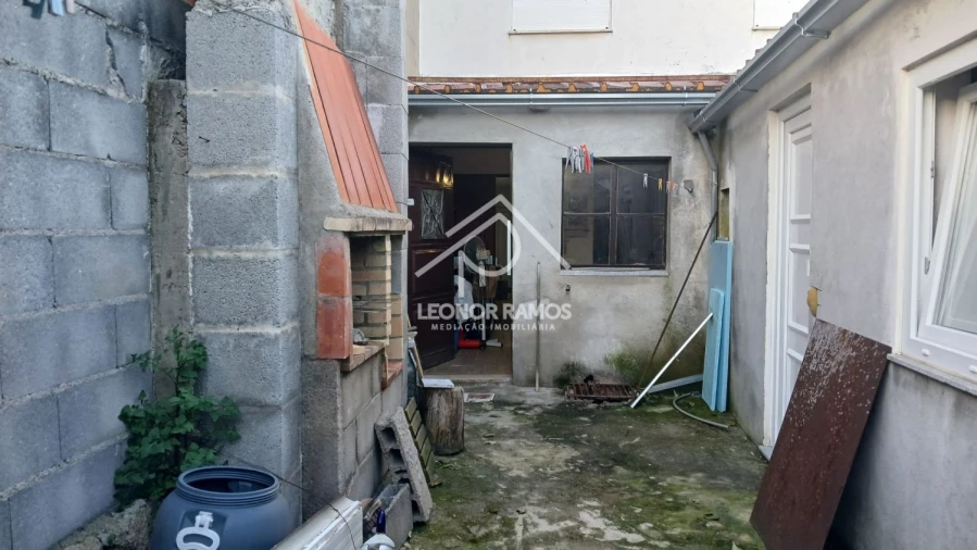 Moradia T3 para Venda em Escalos de Baixo e Mata Foto 18