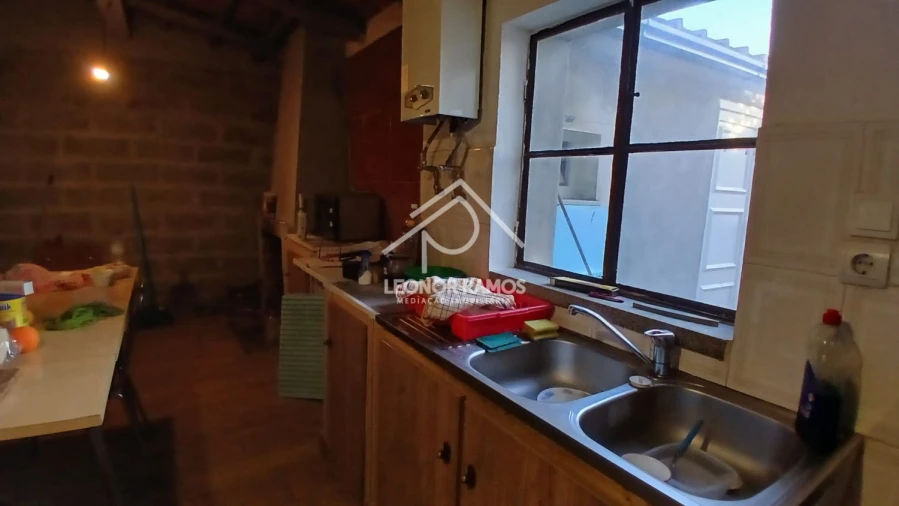 Moradia T3 para Venda em Escalos de Baixo e Mata Foto 2