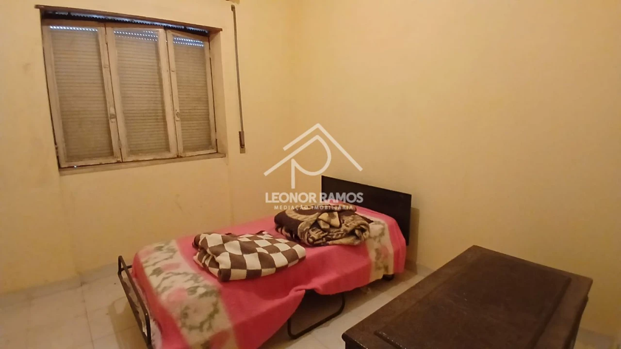 Moradia T3 para Venda em Escalos de Baixo e Mata Foto 11