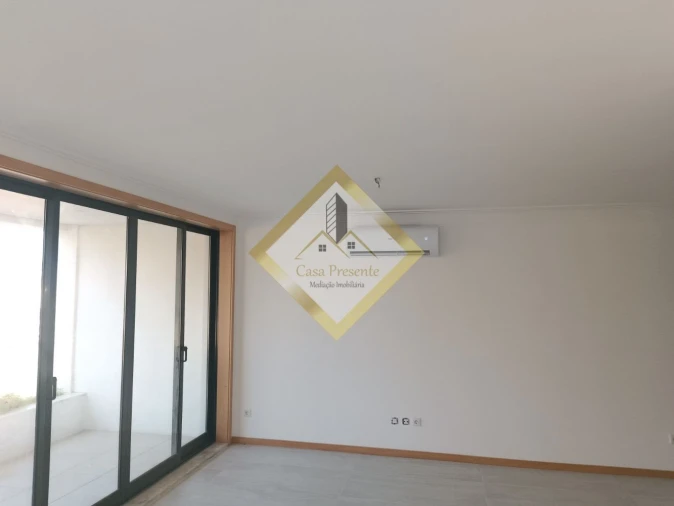 Moradia T4 para Venda em Gondomar (São Cosme), Valbom e Jovim Foto 6