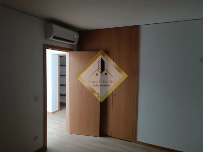 Moradia T4 para Venda em Gondomar (São Cosme), Valbom e Jovim Foto 37