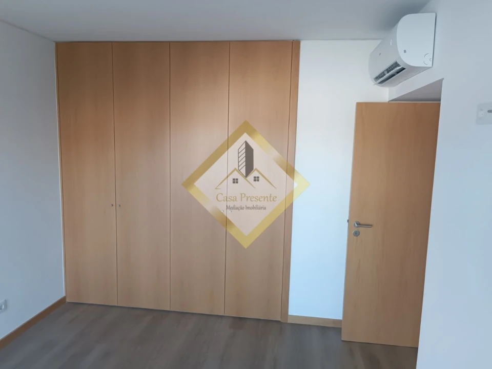 Moradia T4 para Venda em Gondomar (São Cosme), Valbom e Jovim Foto 30