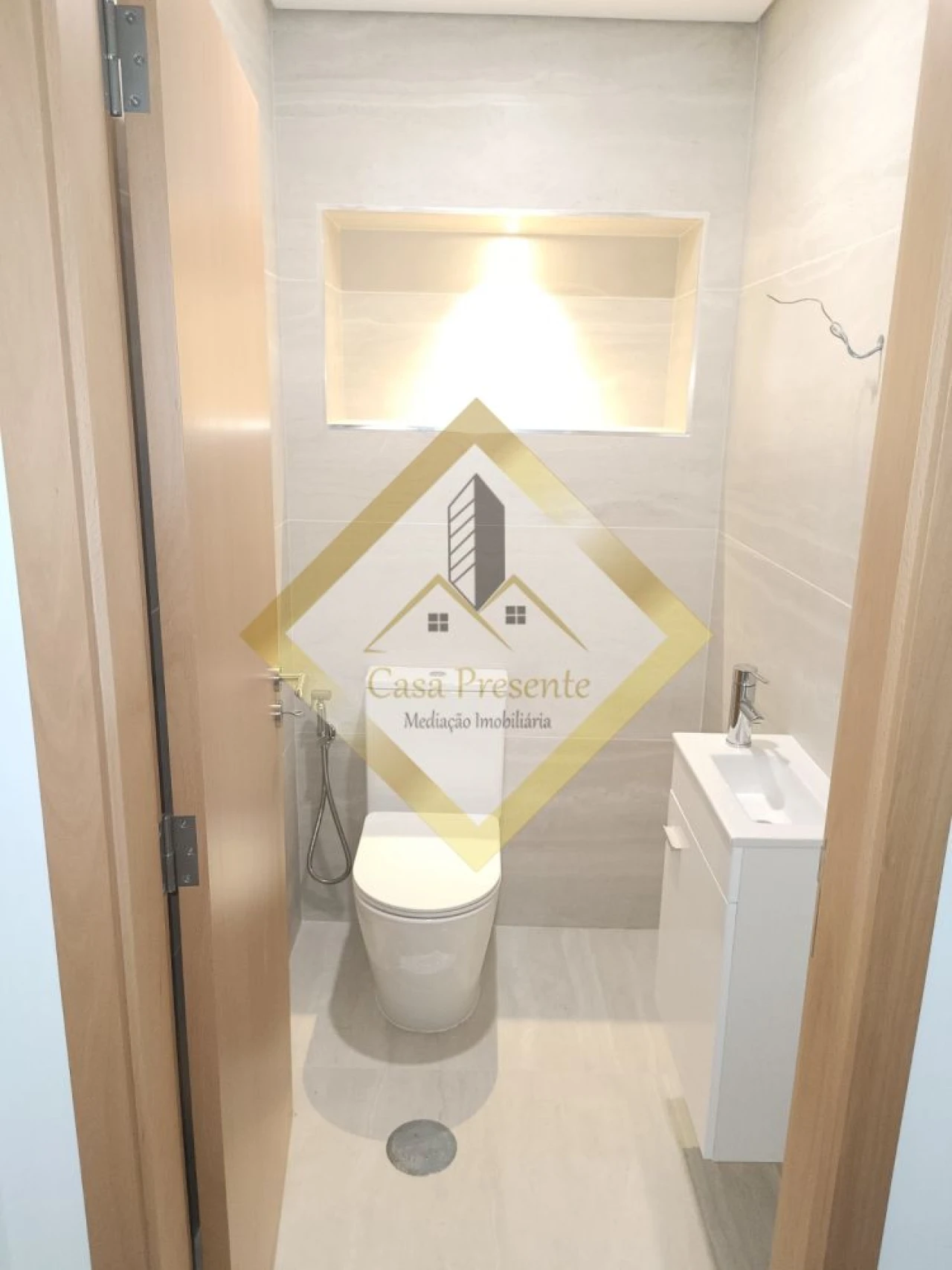 Moradia T4 para Venda em Gondomar (São Cosme), Valbom e Jovim Foto 16