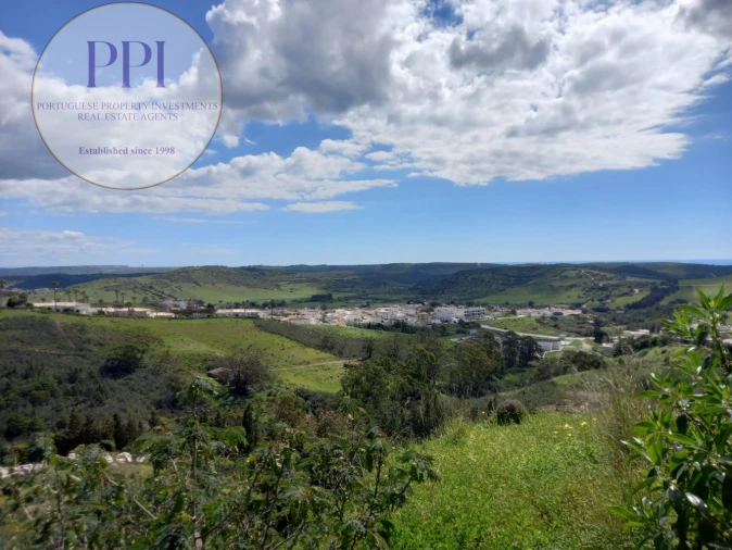 Terreno para Venda em Budens Foto 1