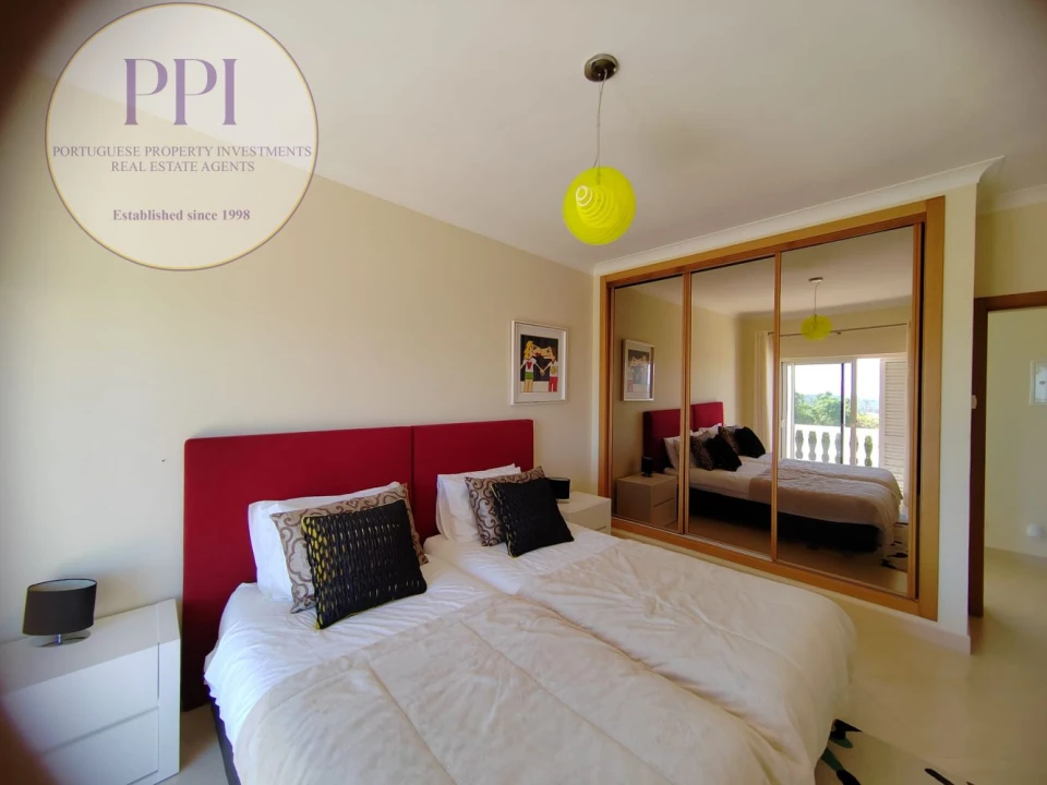 Moradia T5 para Venda em Budens Foto 39