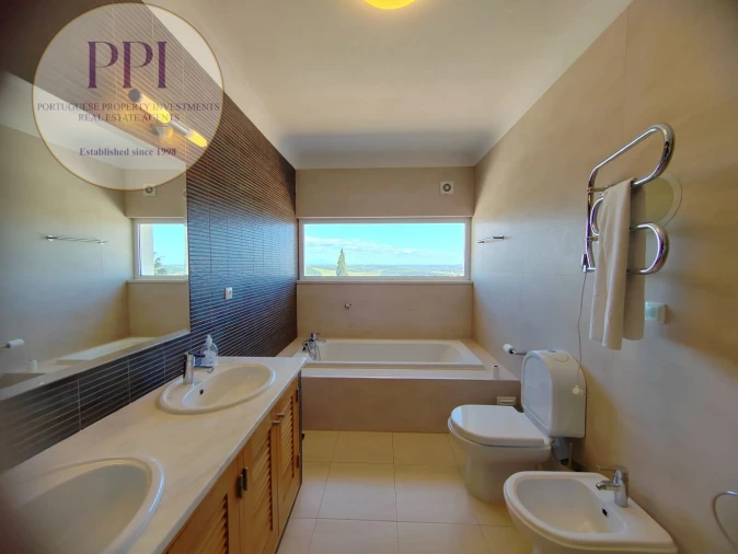 Moradia T5 para Venda em Budens Foto 46