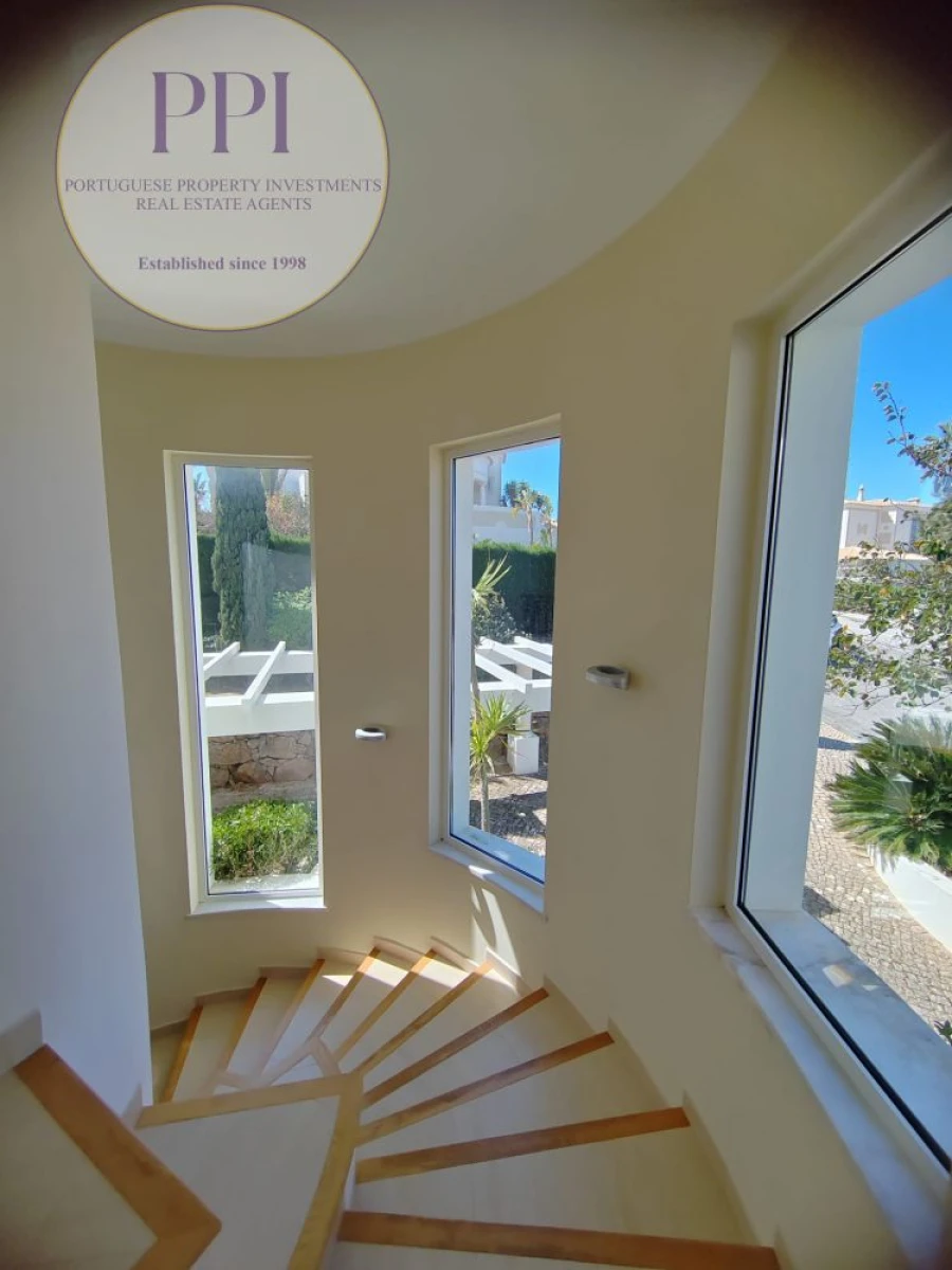 Moradia T5 para Venda em Budens Foto 25