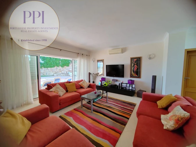 Moradia T5 para Venda em Budens Foto 7