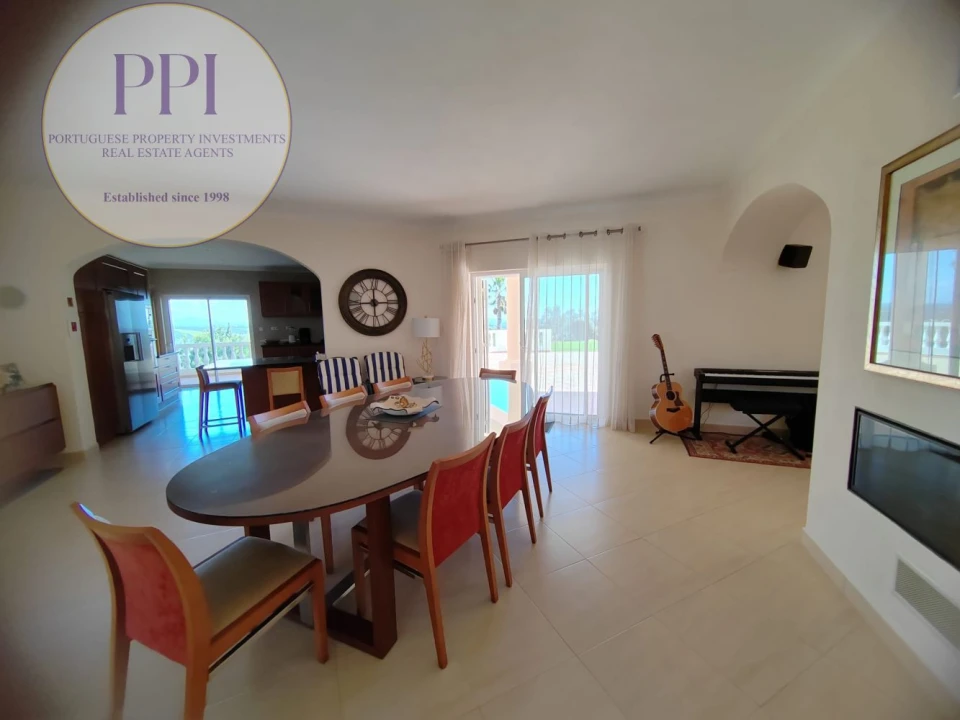 Moradia T5 para Venda em Budens Foto 5