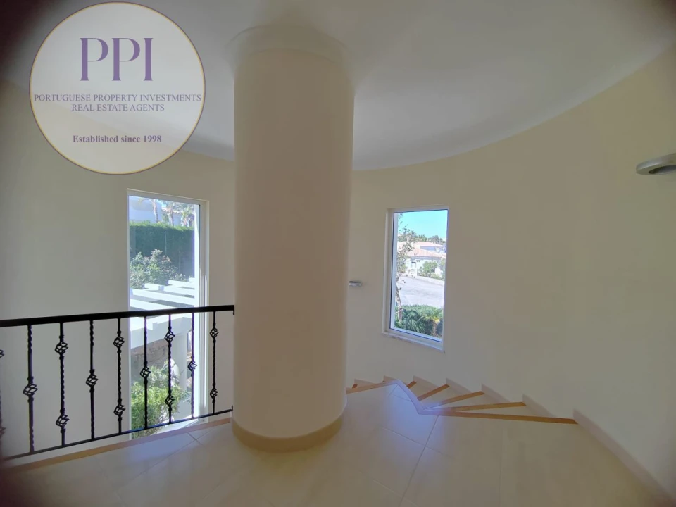 Moradia T5 para Venda em Budens Foto 26