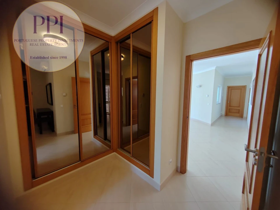 Moradia T5 para Venda em Budens Foto 31